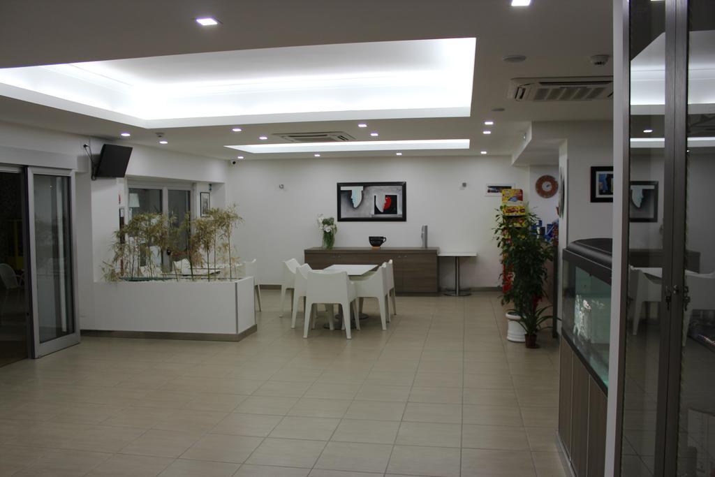 Hotel Poseidon Corigliano Calabro Exteriér fotografie