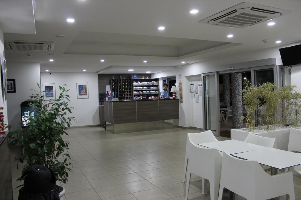 Hotel Poseidon Corigliano Calabro Exteriér fotografie